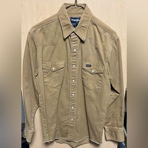 Wrangler Men’s Tan Collared Pearl Snap Buttom Up